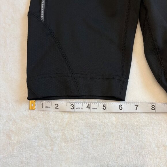 Womens Fitted Black Athletic Capri Pants With Reflective Detailing - Size L - Picture 11 of 13